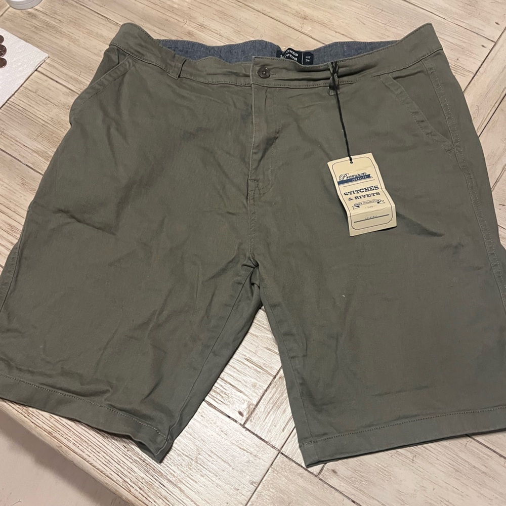 Stitches & rivets shorts
